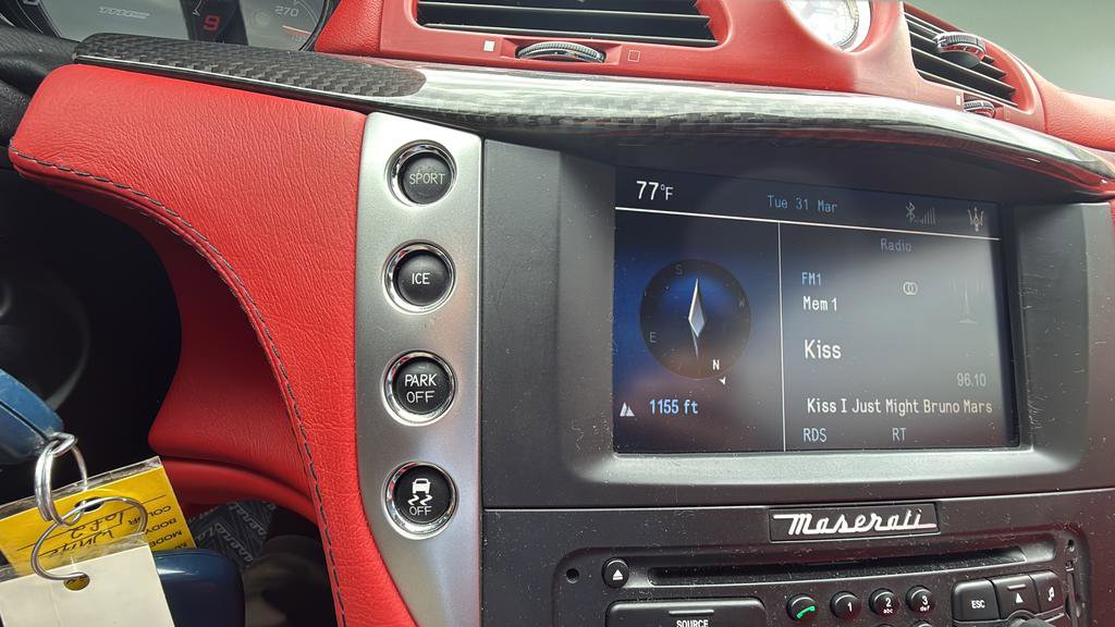 Used 2015 Maserati GranTurismo Sport image 28