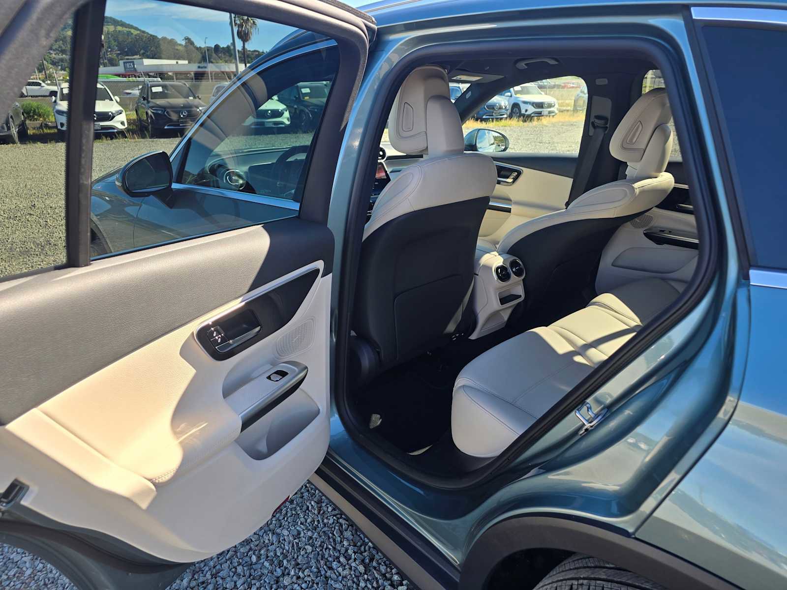 Used 2026 Mercedes-Benz GLC 300 image 17