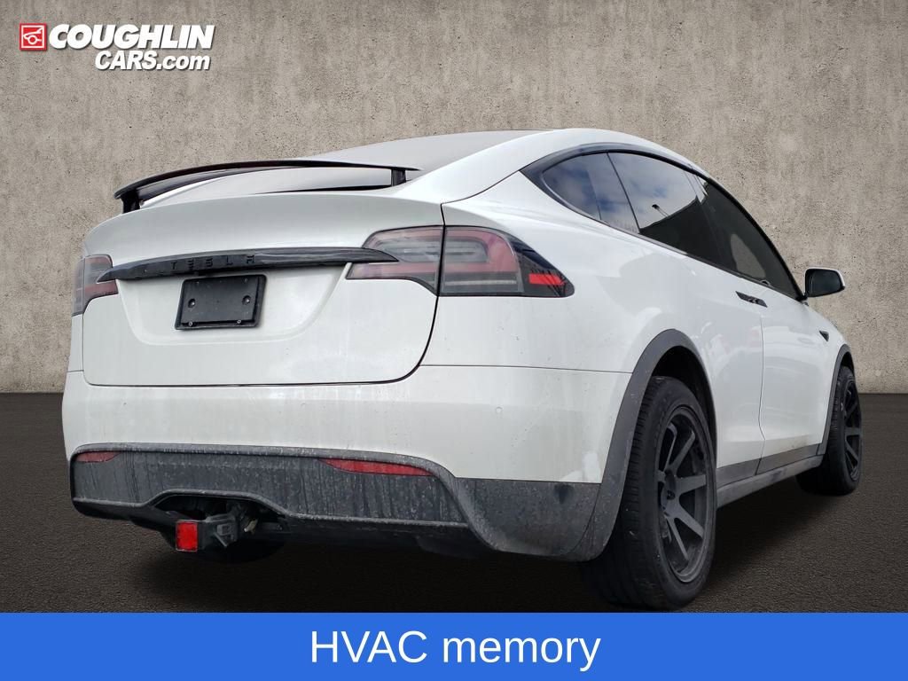Used 2022 Tesla Model X image 10