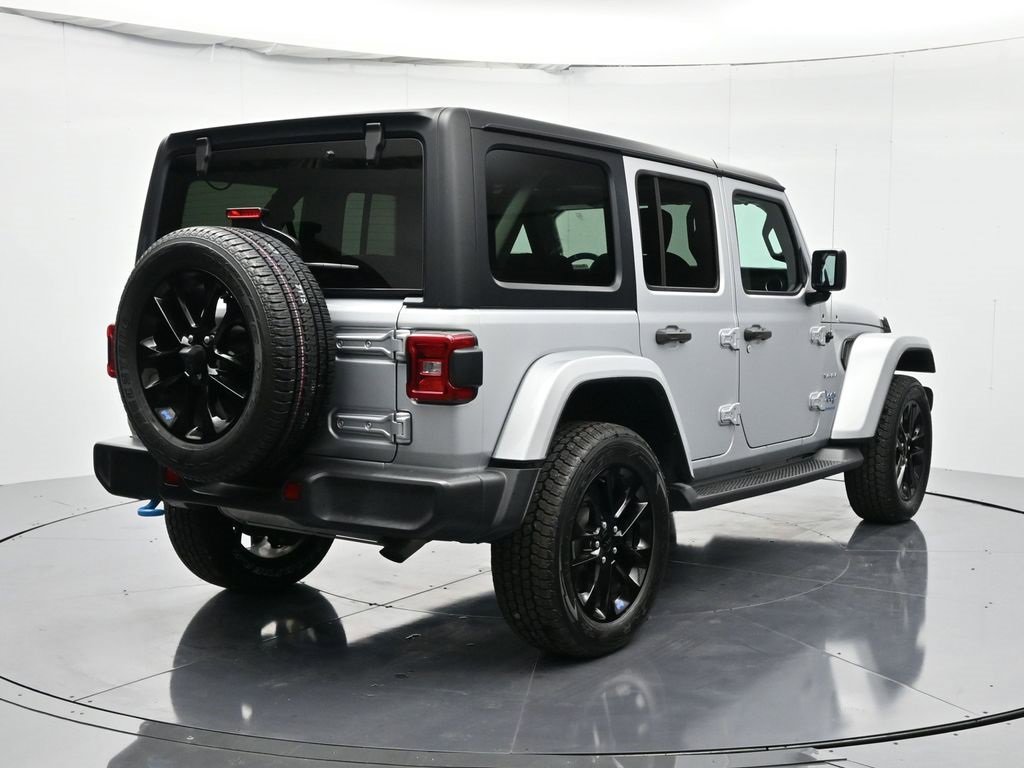 Used 2023 Jeep Wrangler Unlimited Sahara image 5