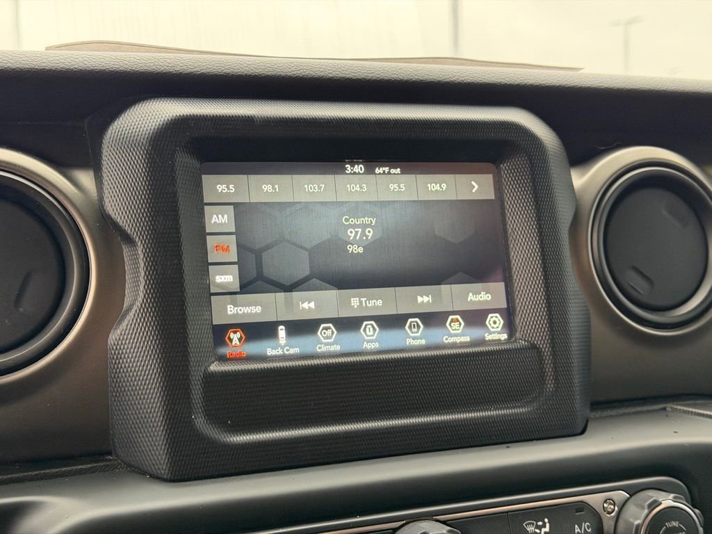 Used 2018 Jeep Wrangler Sport image 21