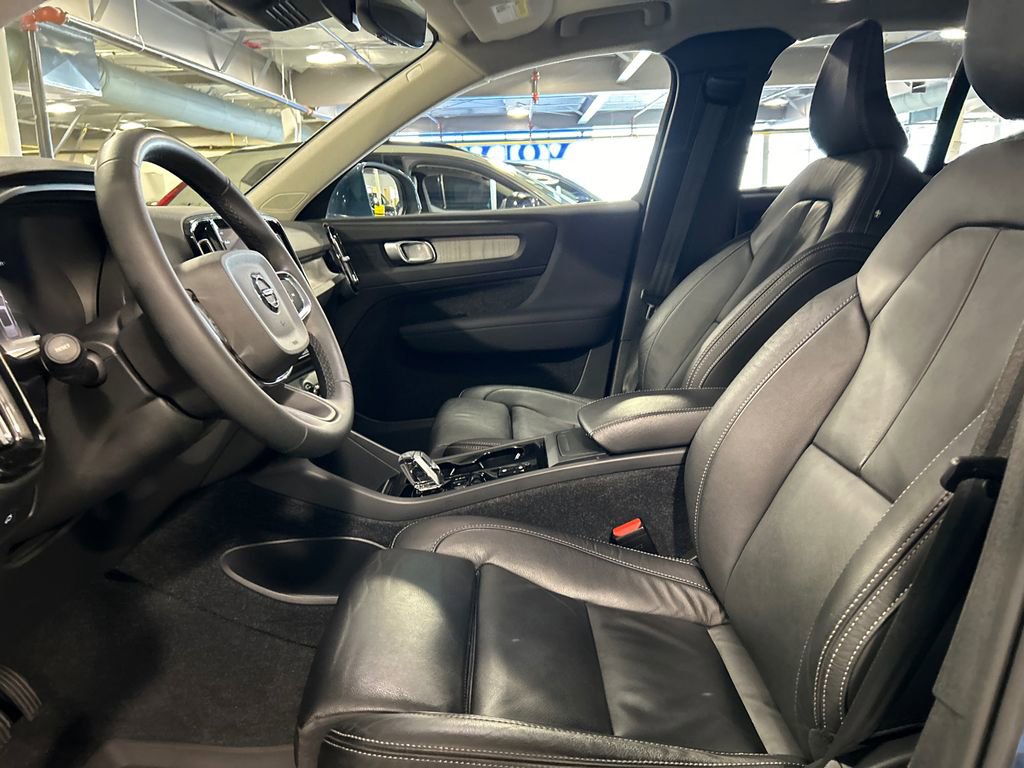 Certified 2023 Volvo XC40 B5 Plus w/ Driver Assist Package image 10