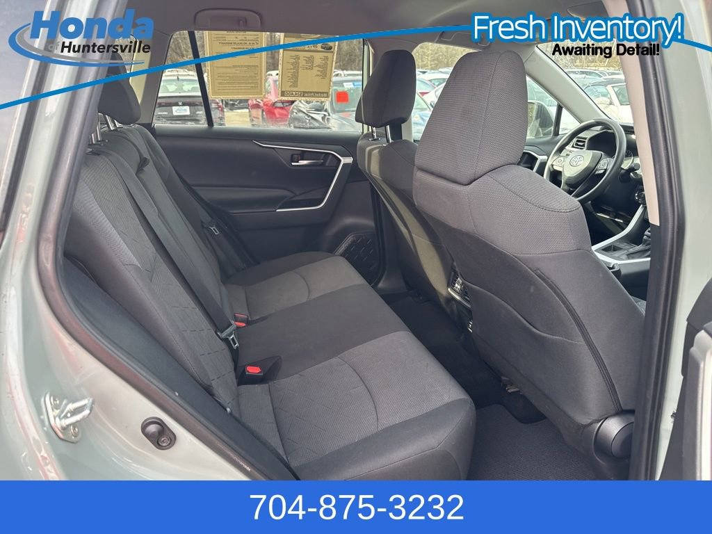 Used 2020 Toyota RAV4 XLE image 11