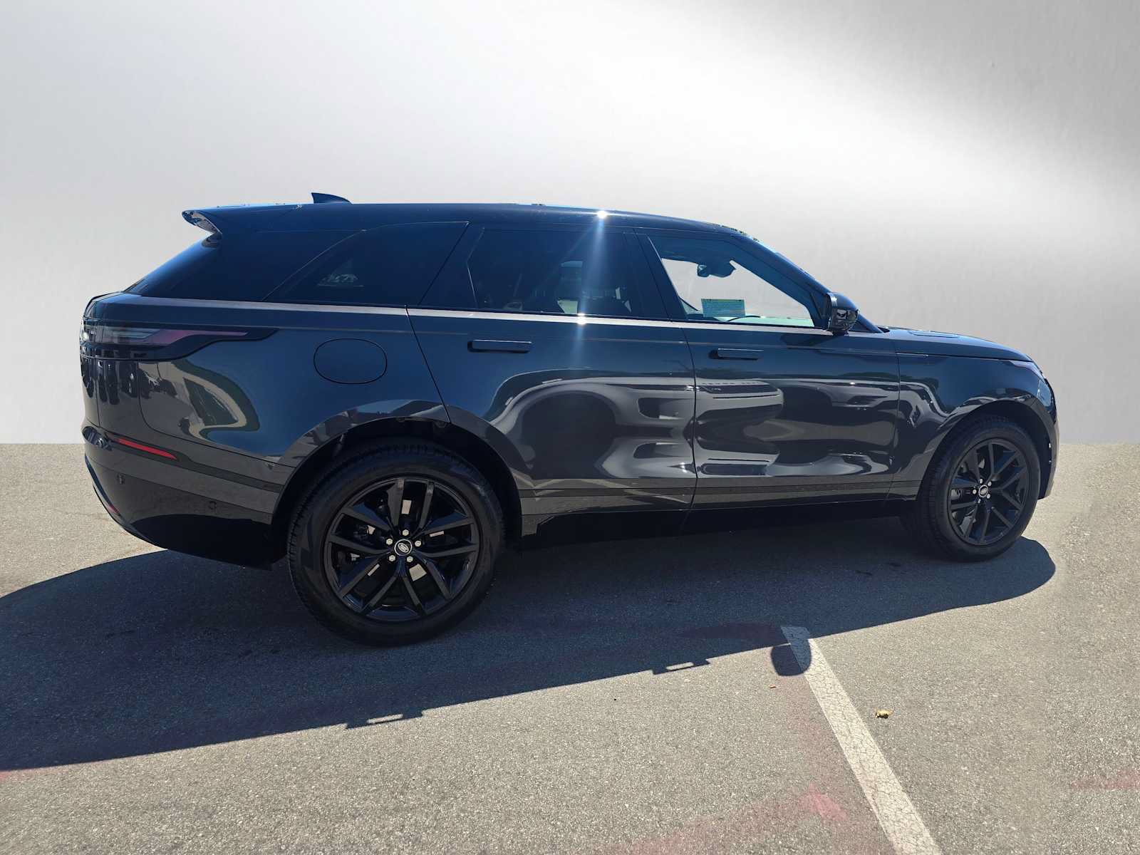 Used 2026 Land Rover Range Rover Velar Dynamic SE AWD/4WD image 6