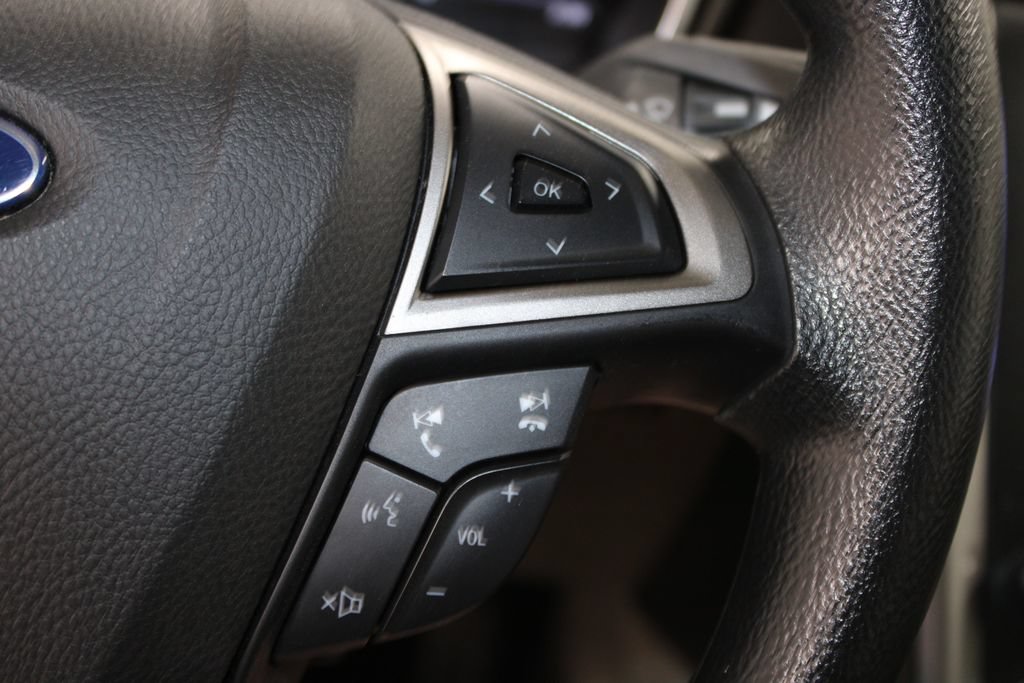 Certified 2020 Ford Fusion SE FWD image 34
