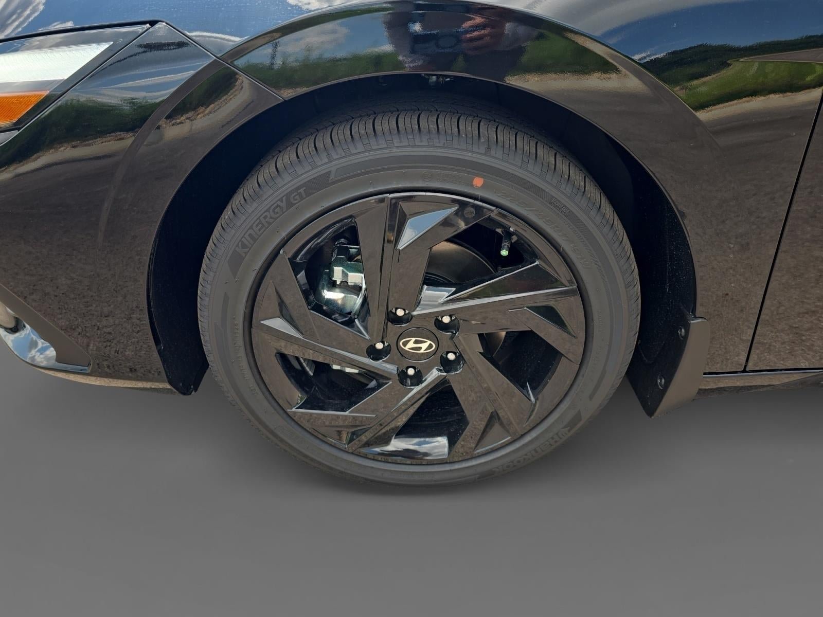 New 2026 Hyundai Elantra SEL Sport FWD image 9