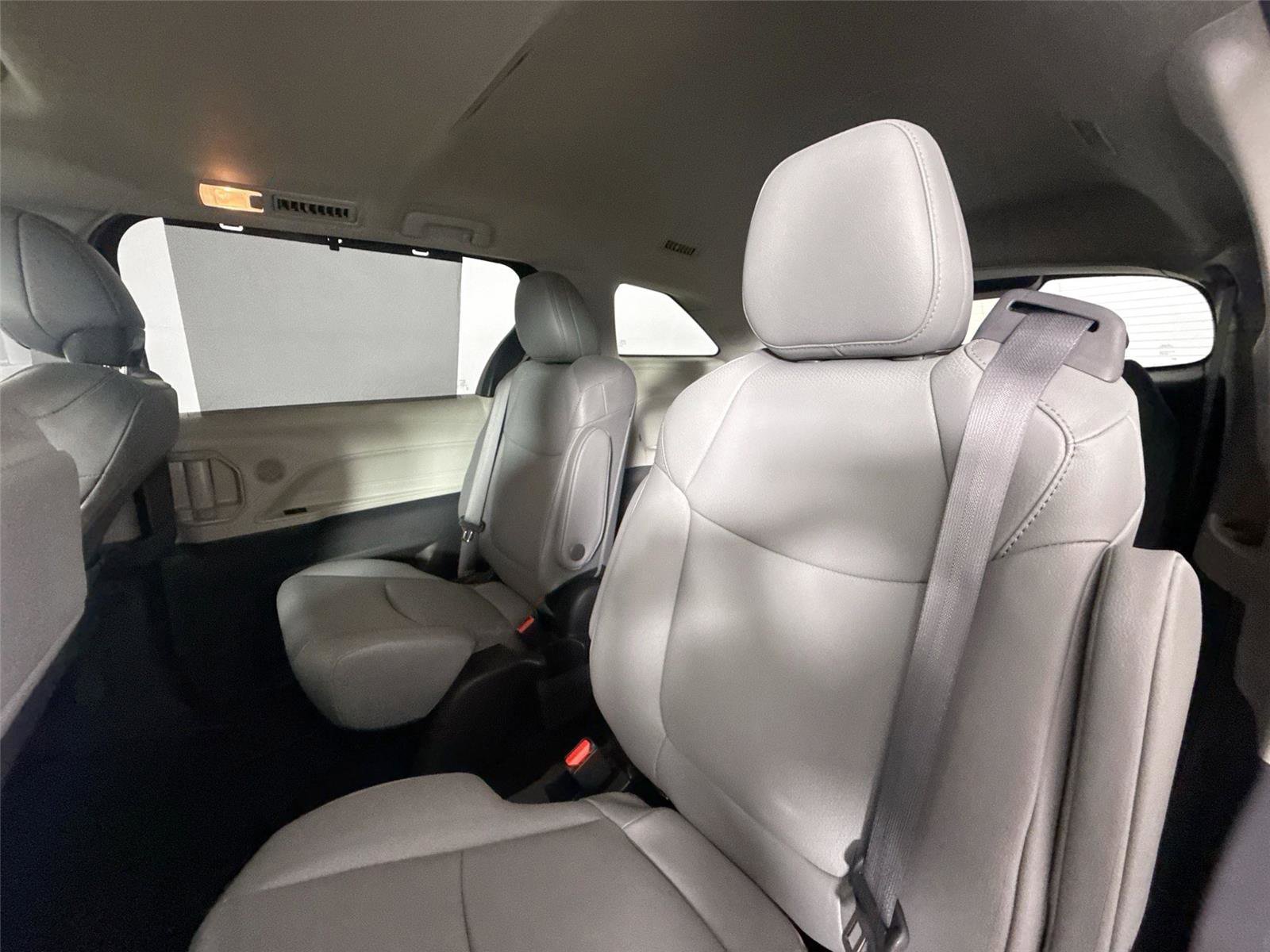 Certified 2023 Toyota Sienna XLE image 34