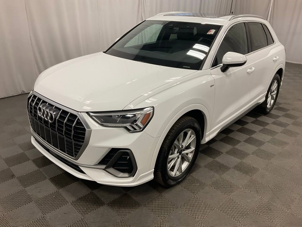 Used 2025 Audi Q3 2.0T Premium image 5