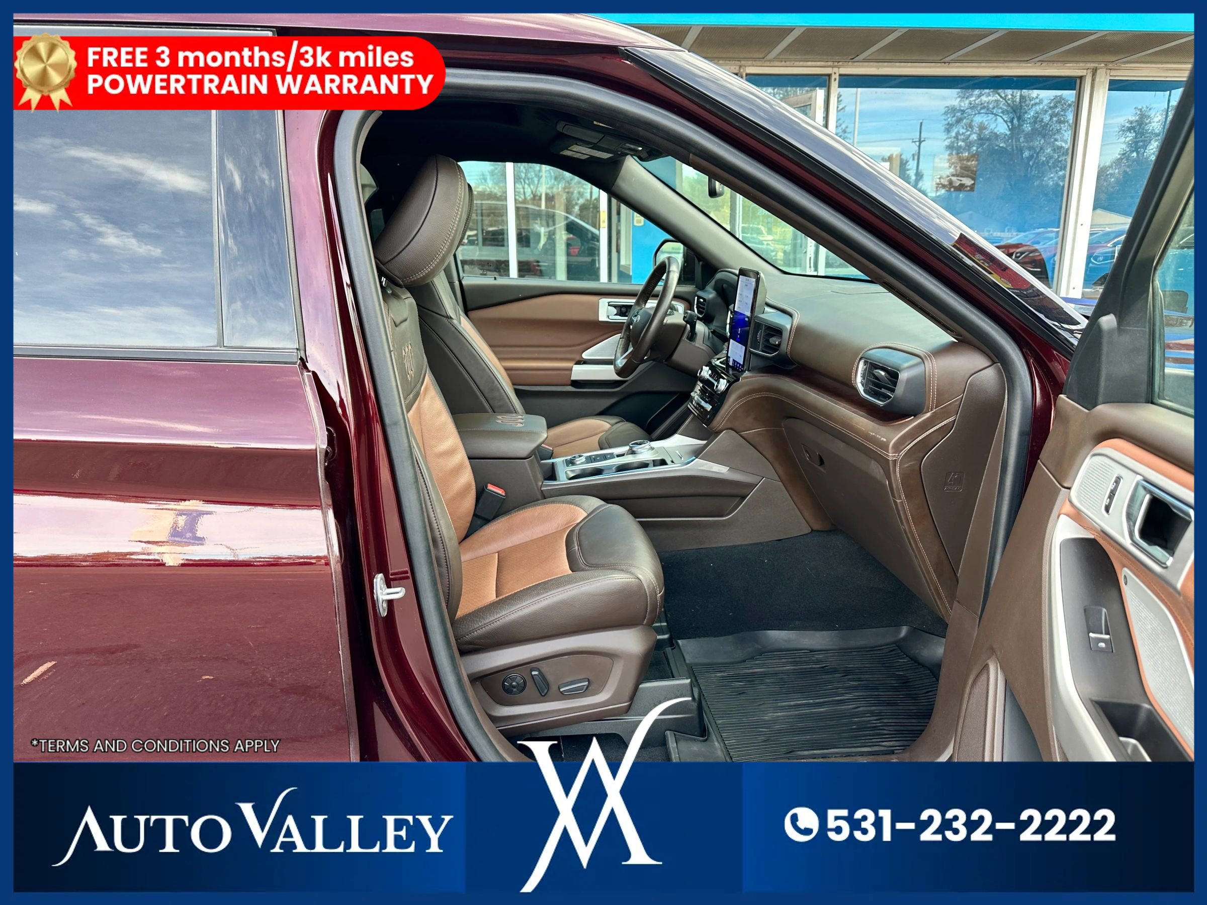 Used 2022 Ford Explorer King Ranch w/ Premium Technology Package image 23