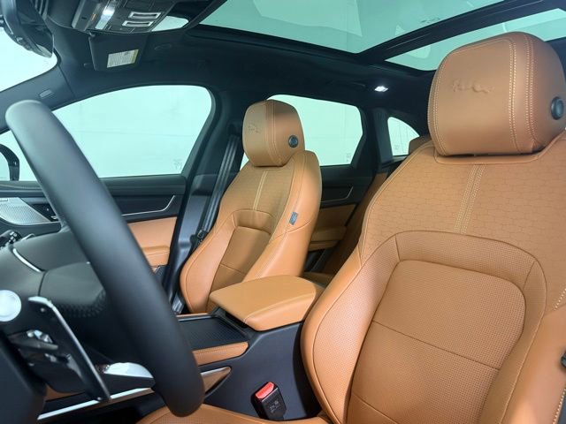 New 2026 Jaguar F-PACE R-Dynamic S image 5