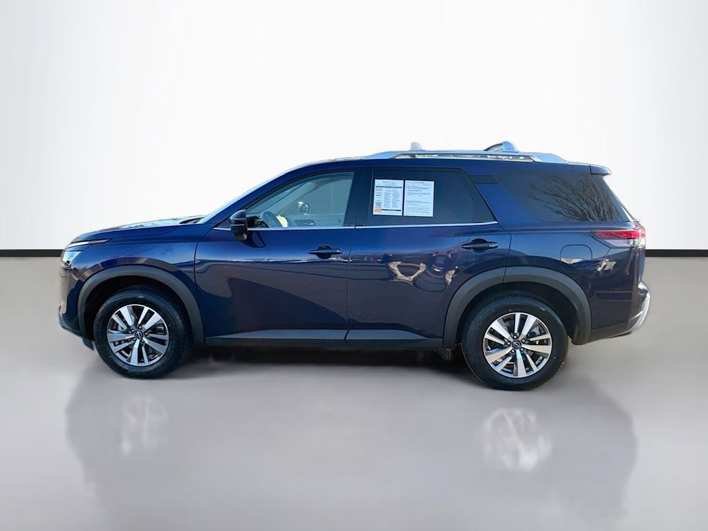 Used 2023 Nissan Pathfinder SL image 4
