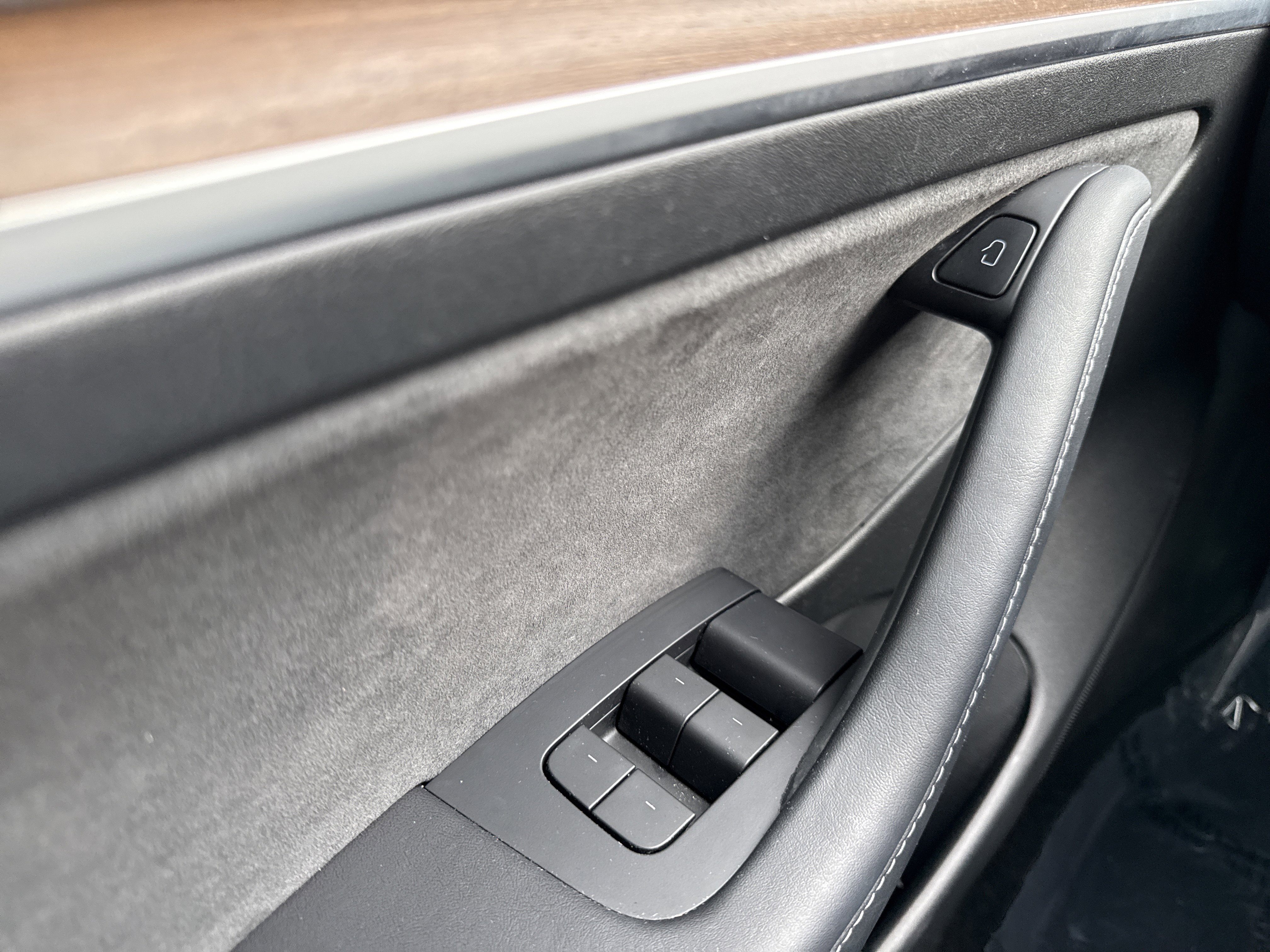 Used 2023 Tesla Model 3 Standard Range image 35