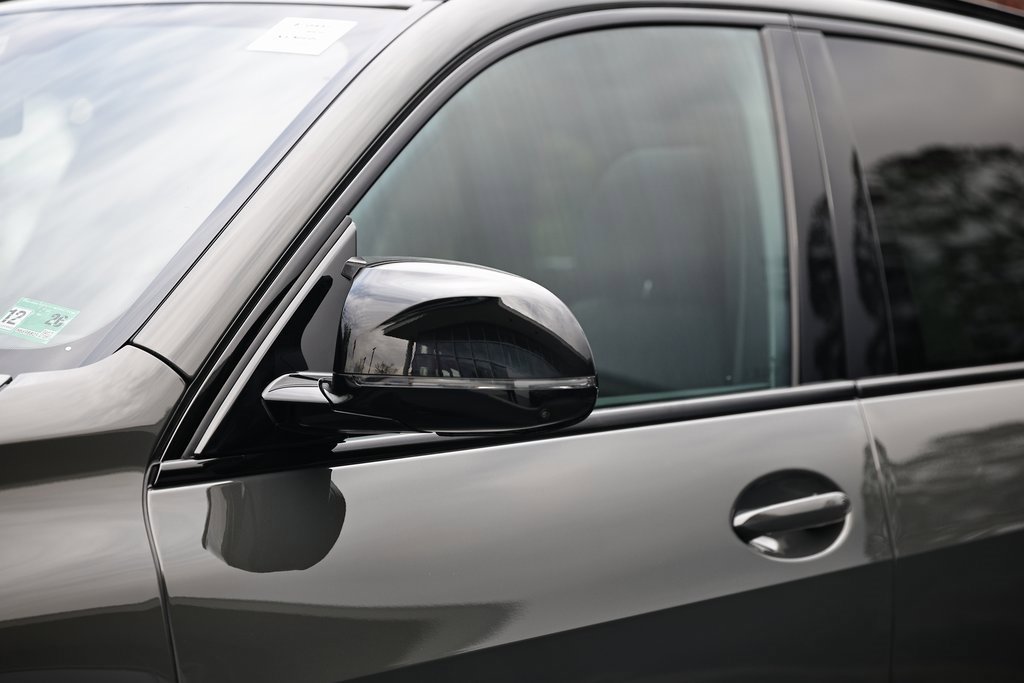 New 2026 BMW X5 M60i w/ Climate Comfort Package image 12