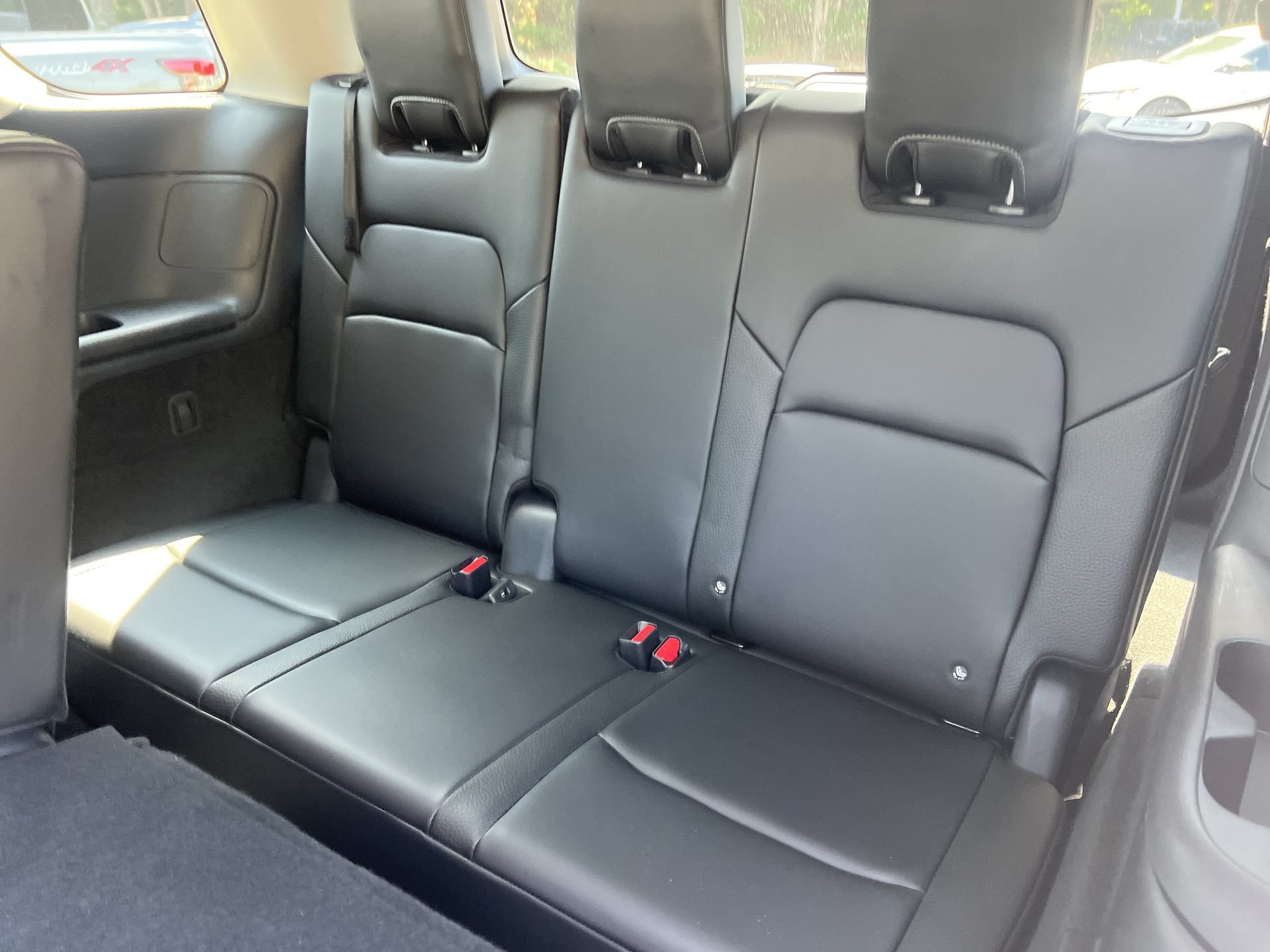 Used 2024 Nissan Pathfinder SL AWD/4WD image 21