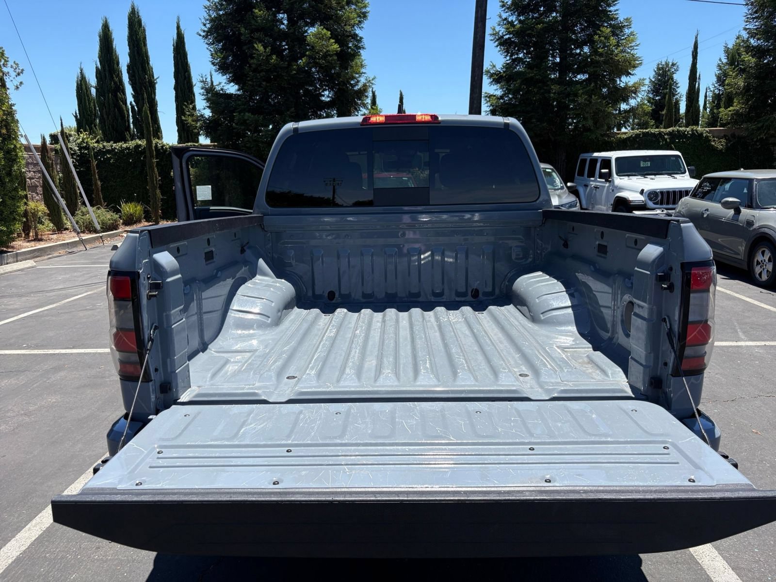 Used 2026 Nissan Frontier PRO-4X AWD/4WD image 31