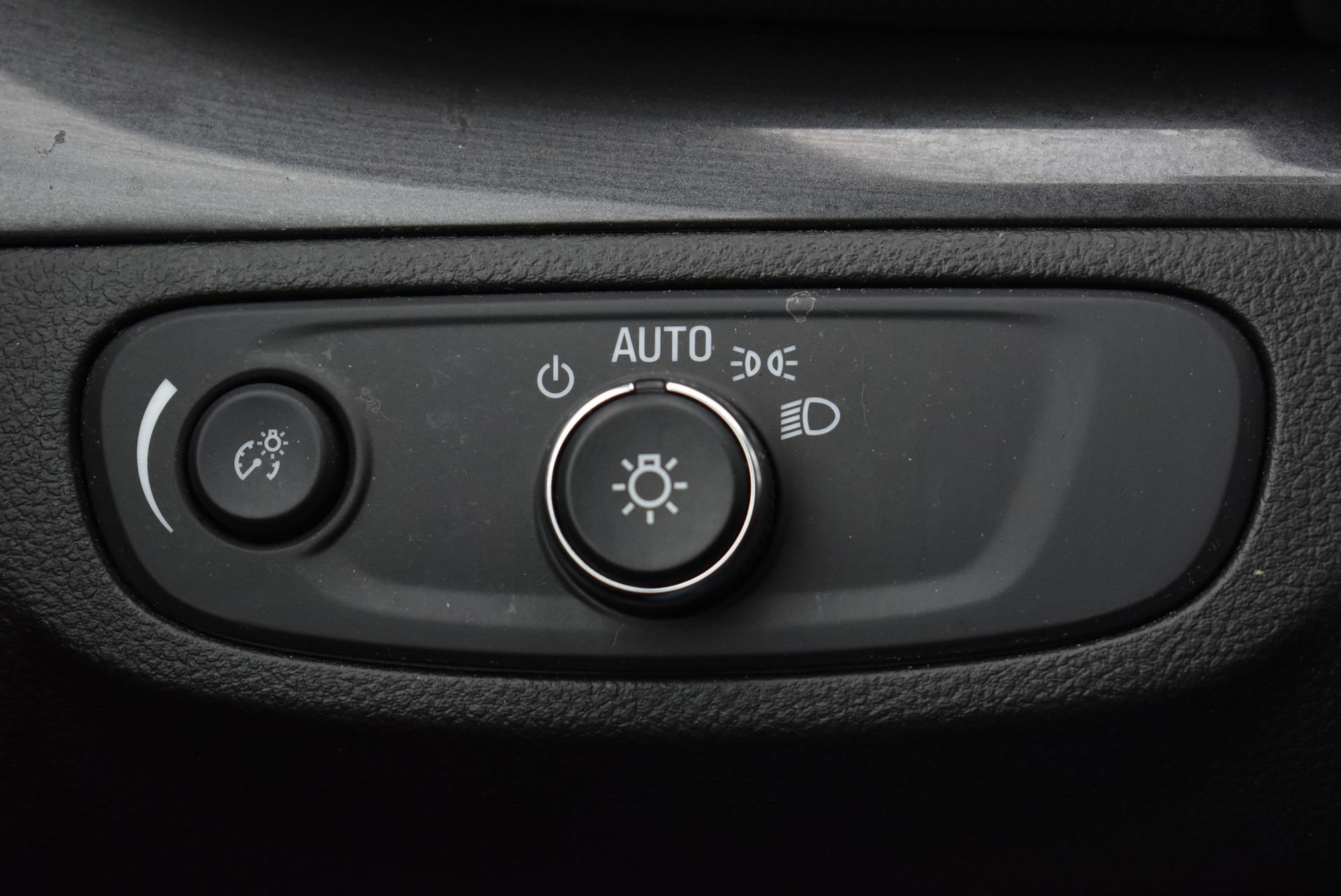 Used 2022 Buick Encore Preferred w/ Safety Package II image 19