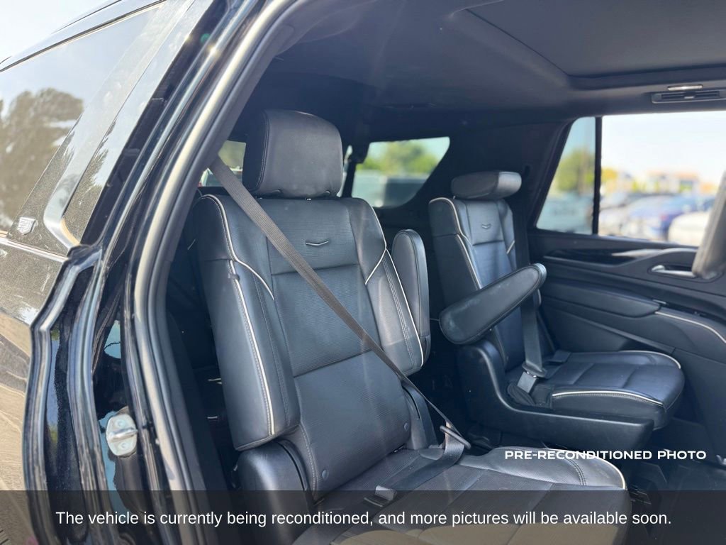 Used 2023 Cadillac Escalade Sport AWD/4WD image 13