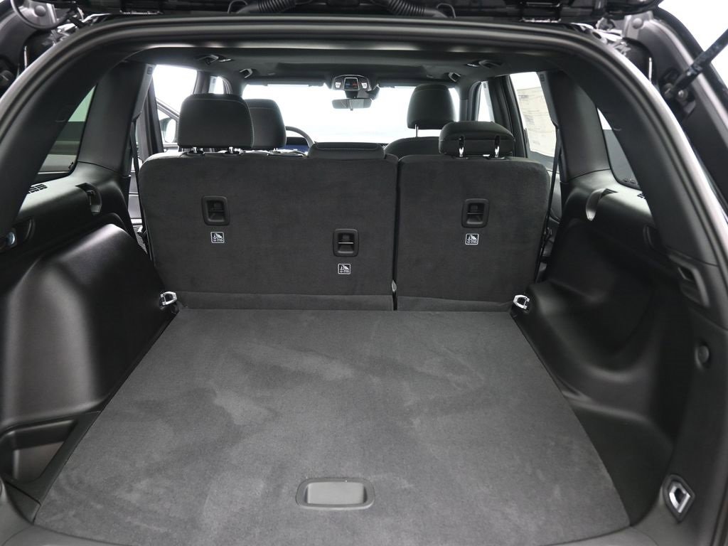 New 2025 Jeep Grand Cherokee Laredo X image 14