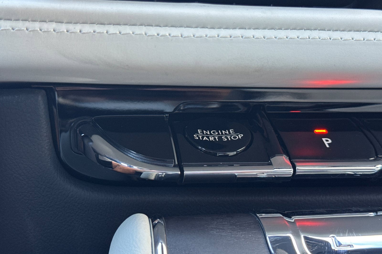 New 2025 Lincoln Aviator Black Label image 22