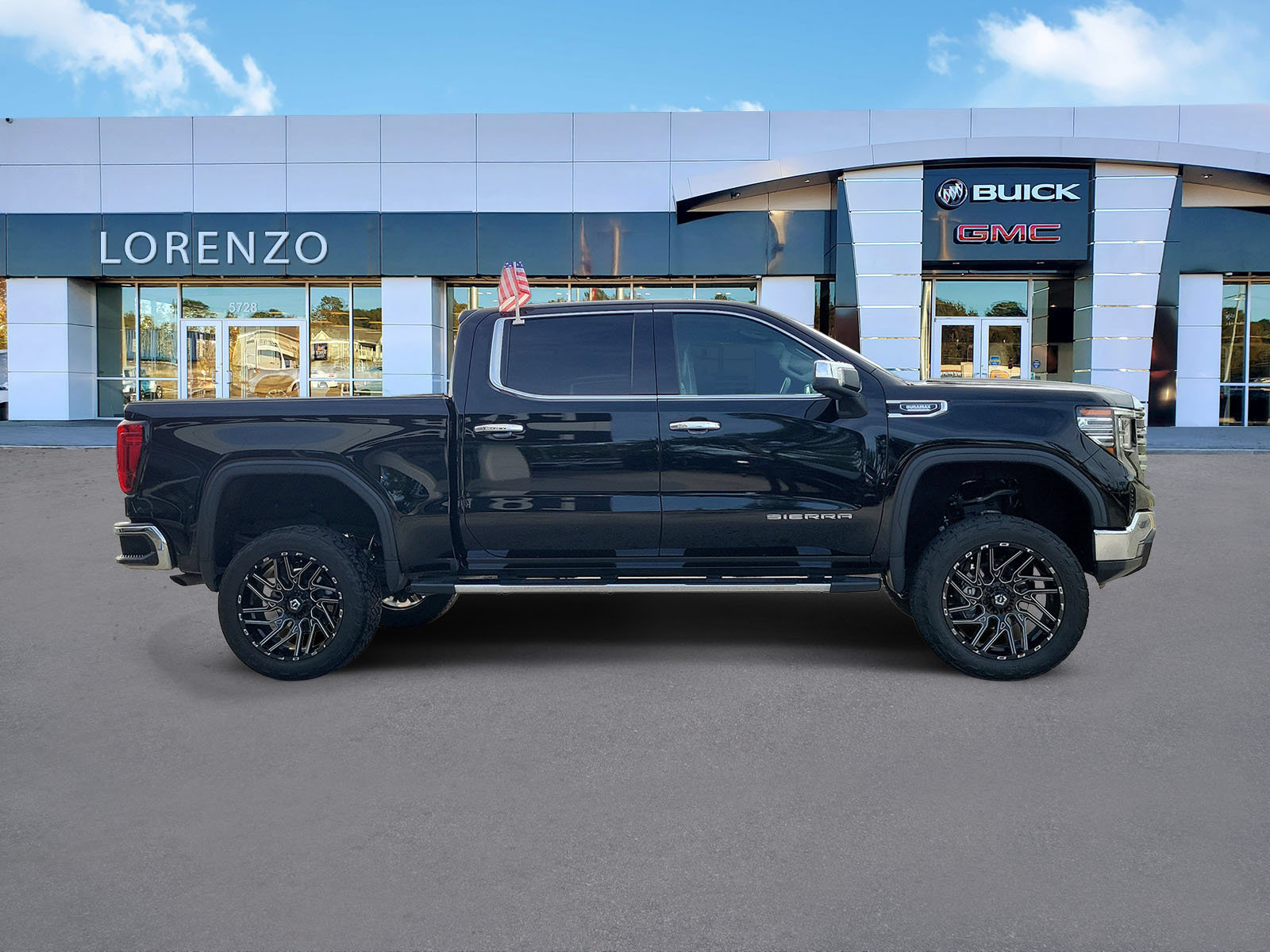 Used 2023 GMC Sierra 1500 SLT w/ SLT Premium Package RWD image 4
