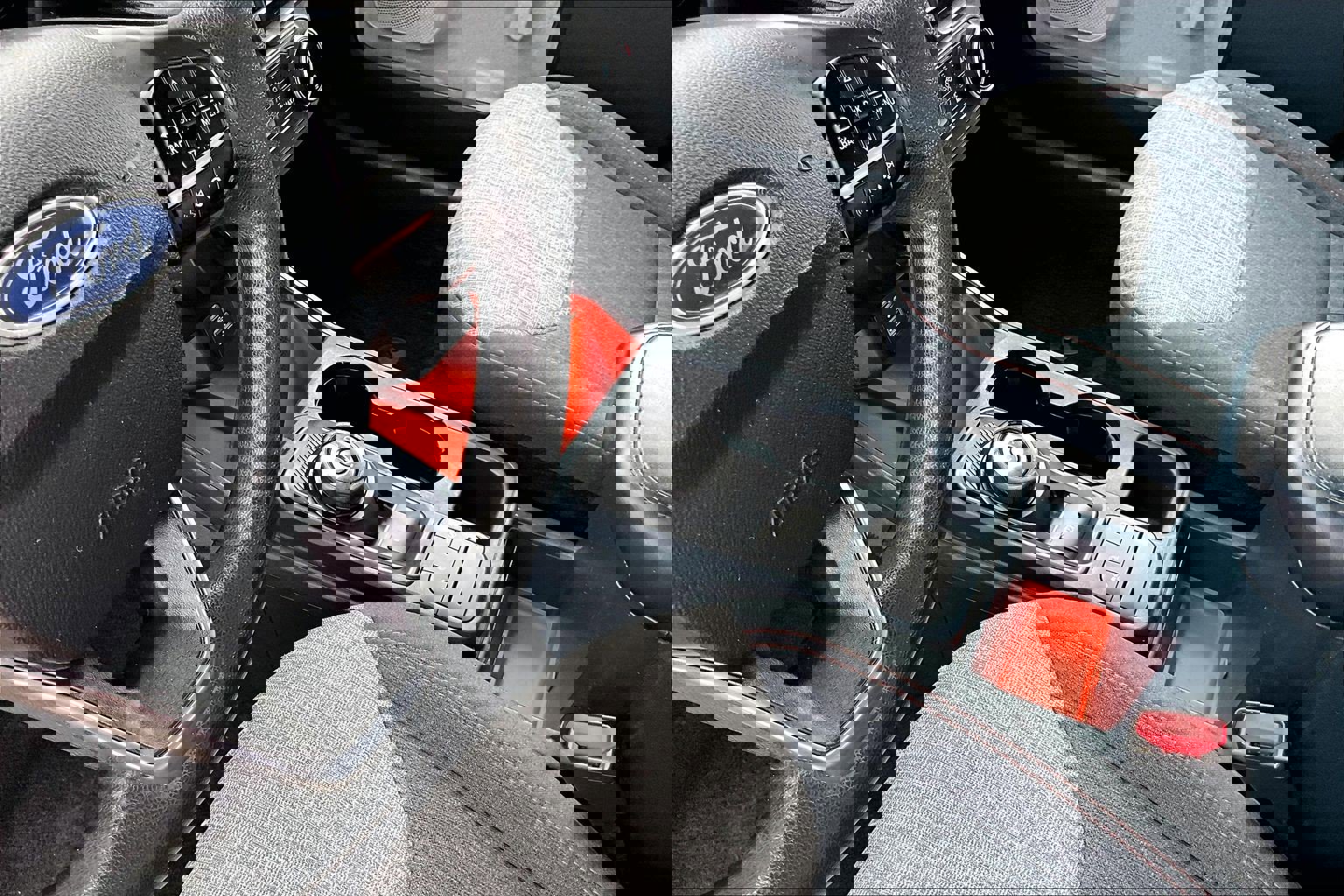 Used 2022 Ford Maverick XLT image 15