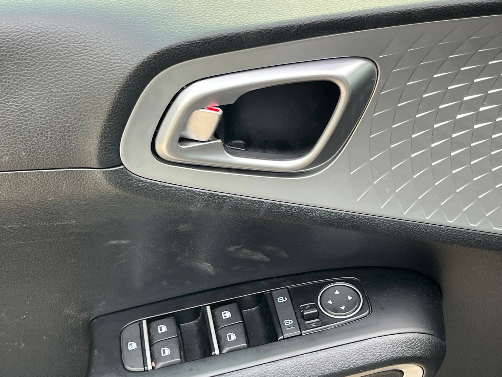 Used 2025 Kia Soul LX w/ LX Technology Package FWD image 21