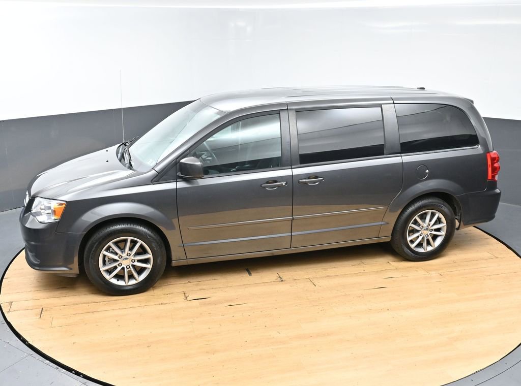 Used 2016 Dodge Grand Caravan SE FWD image 6