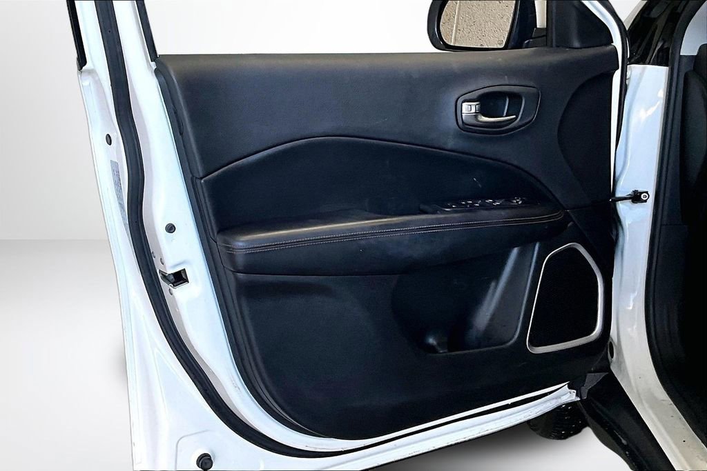 Used 2019 Jeep Compass Limited image 20