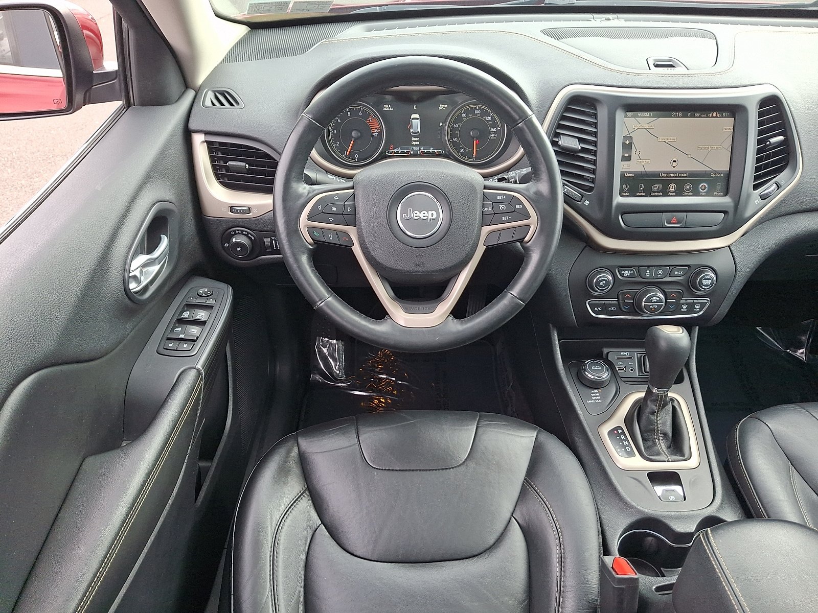 Used 2016 Jeep Cherokee Limited AWD/4WD image 11
