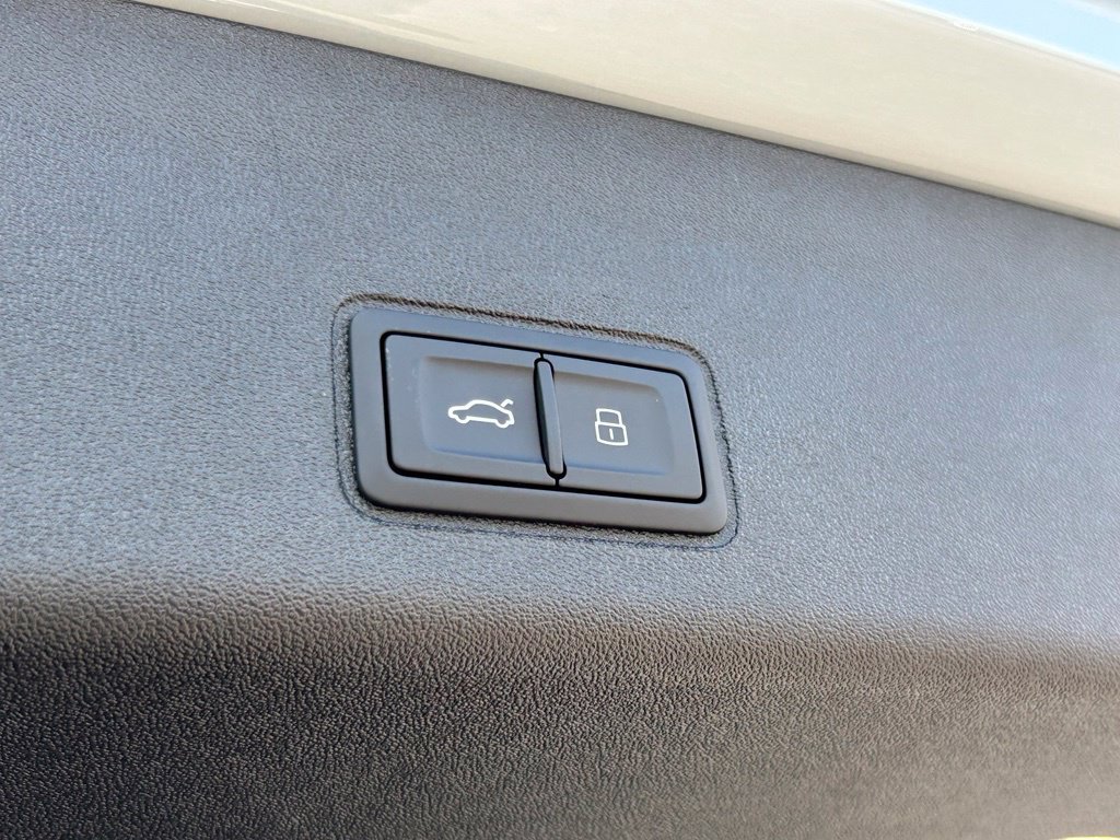 New 2026 Audi Q3 quattro 2.0T AWD/4WD image 50