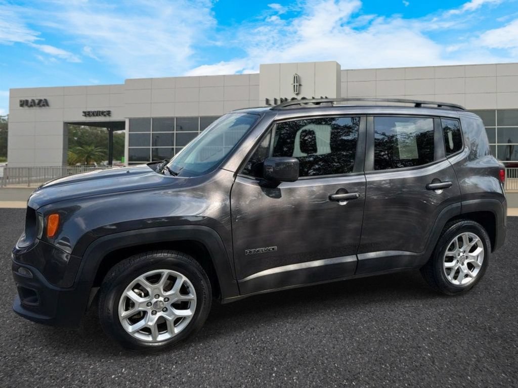Used 2018 Jeep Renegade Latitude w/ Popular Equipment Group FWD image 7