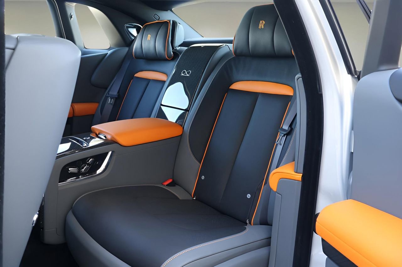 New 2025 Rolls-Royce Ghost Black Badge image 16