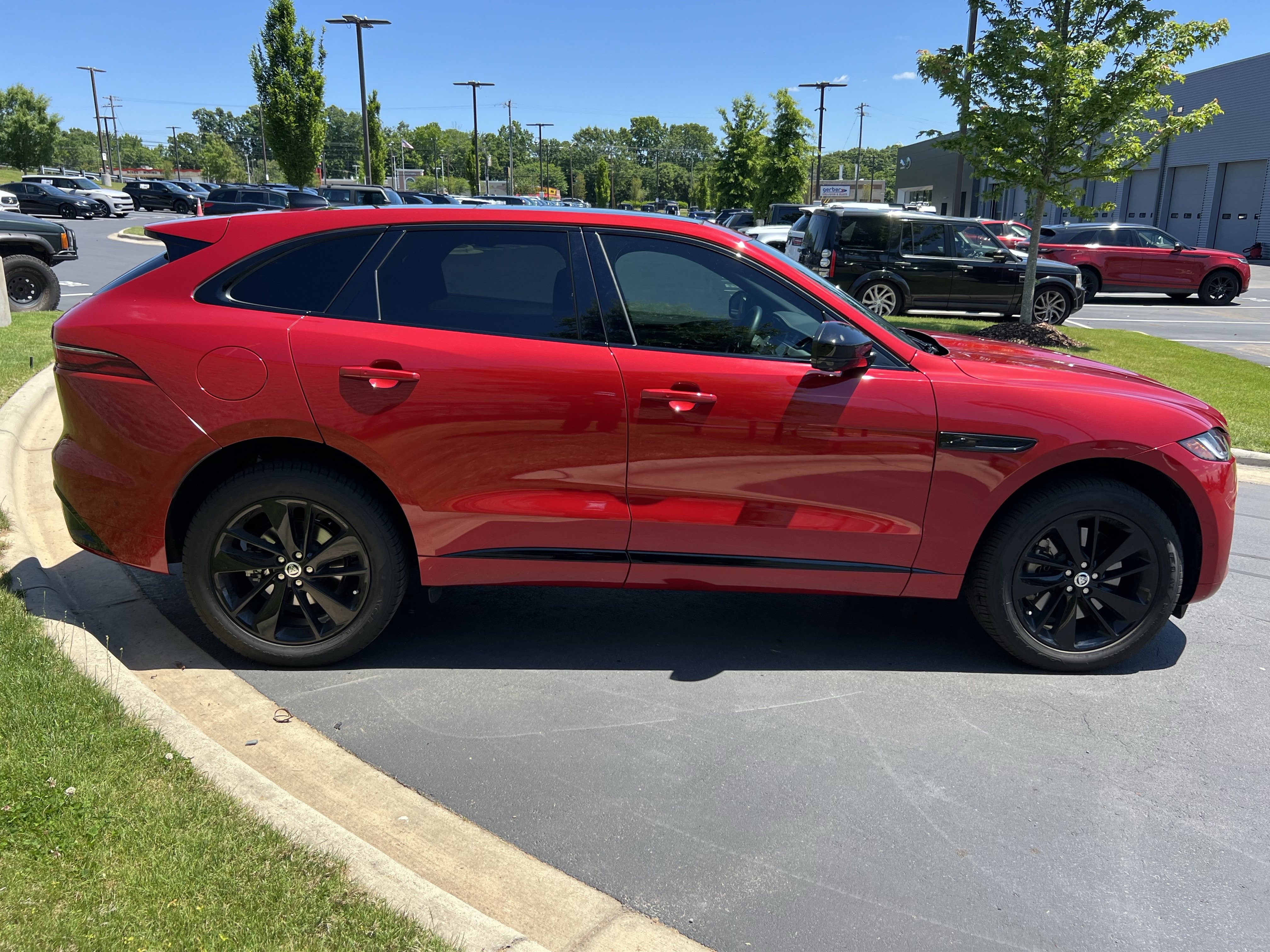Used 2026 Jaguar F-PACE R-Dynamic S AWD/4WD image 8