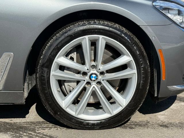 Used 2019 BMW 750i xDrive w/ Executive Package image 20