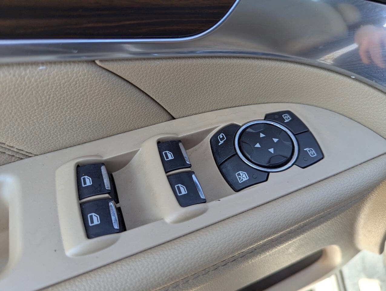 Used 2017 Ford Explorer Limited w/ Equipment Group 301A image 27