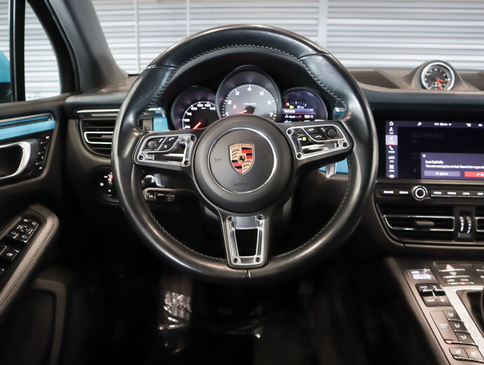 Certified 2020 Porsche Macan S AWD/4WD image 15