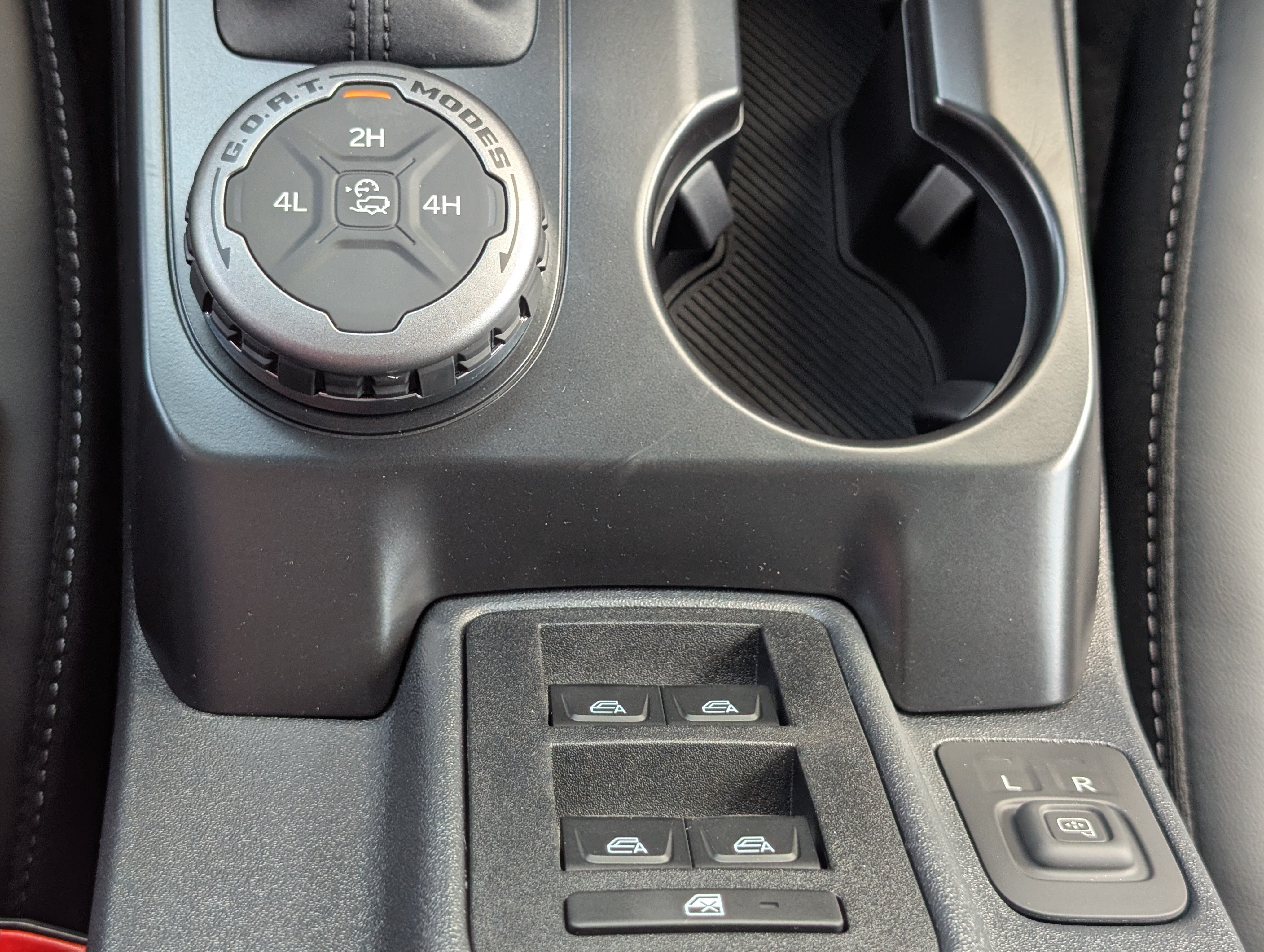 New 2026 Ford Bronco Outer Banks AWD/4WD image 19