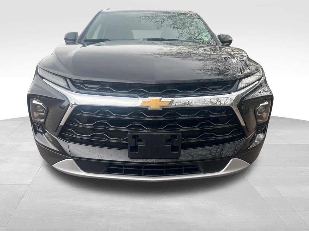 Certified 2024 Chevrolet Blazer LT w/ Convenience Package image 9