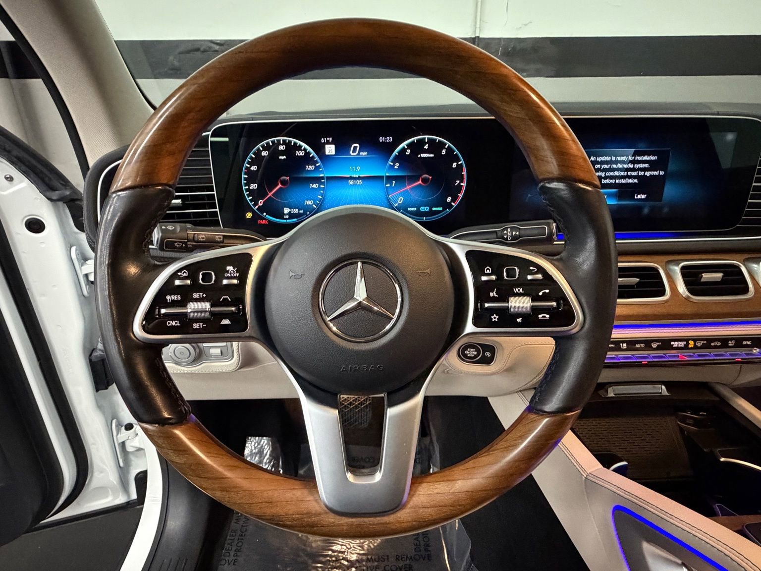 Certified 2023 Mercedes-Benz GLE 450 4MATIC image 26