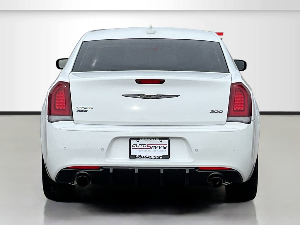 Used 2023 Chrysler 300 Touring L image 6