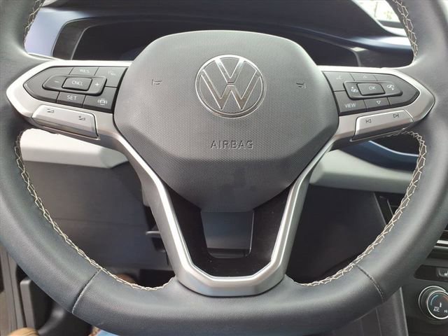 Used 2022 Volkswagen Taos SE image 13
