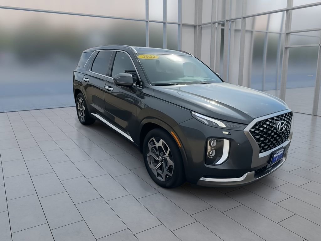 Used 2022 Hyundai Palisade Calligraphy image 2