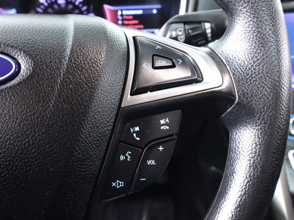 Used 2020 Ford Fusion SE image 13