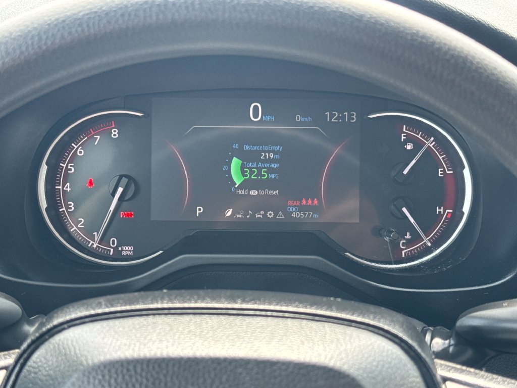 Used 2024 Toyota RAV4 LE AWD/4WD image 17