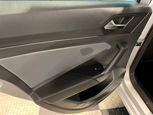 Certified 2025 Volkswagen Jetta SEL image 17