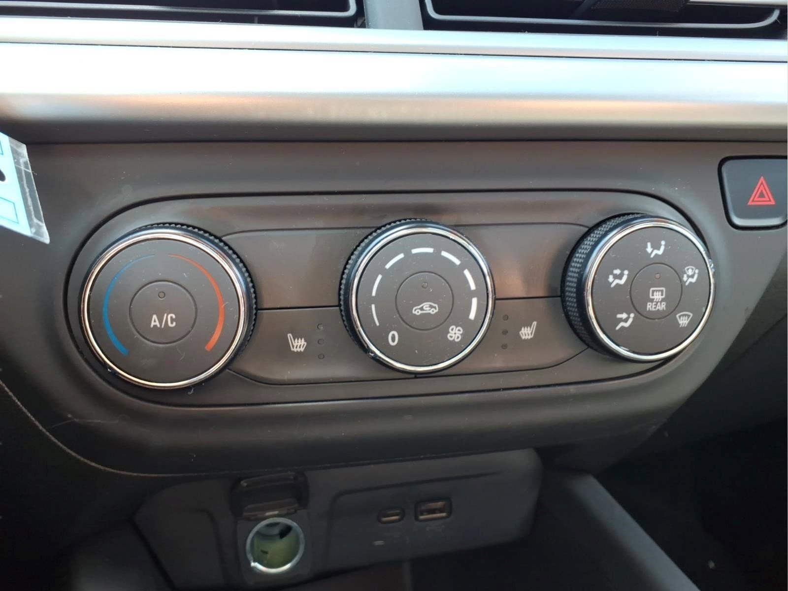 Used 2024 Chevrolet Trax LS w/ LS Convenience Package image 18