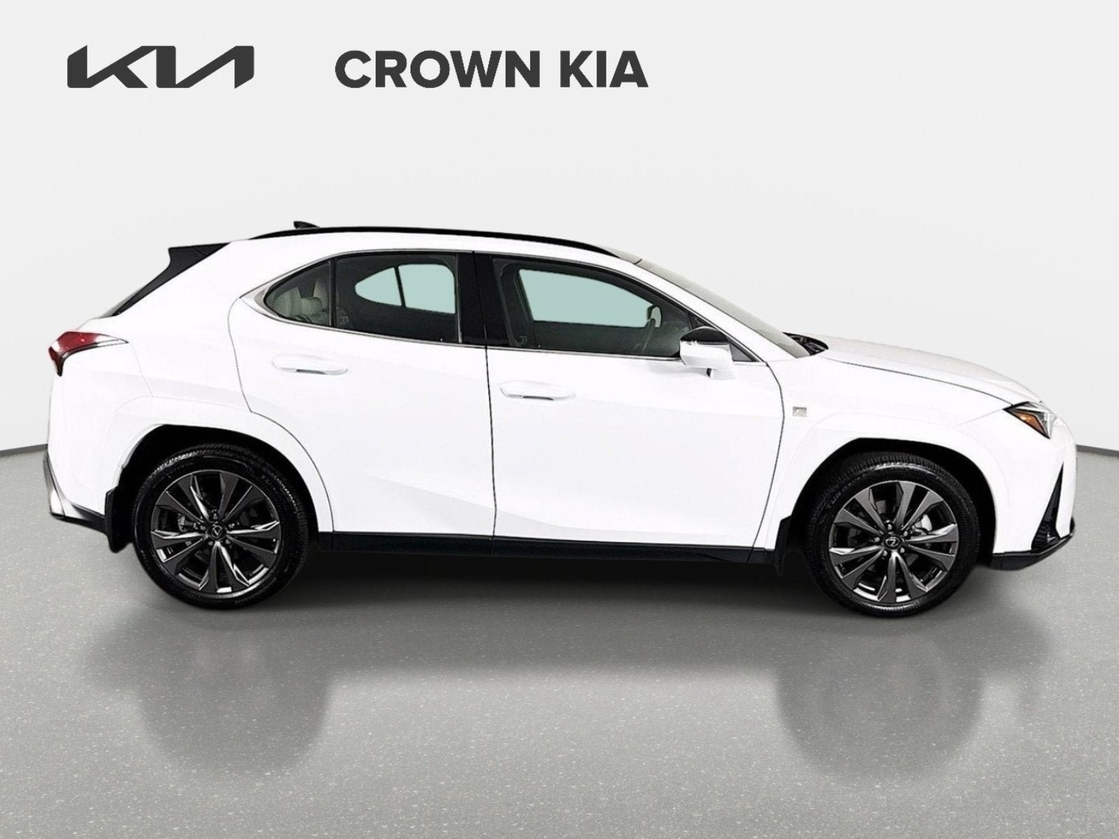 Used 2025 Lexus UX 300h AWD w/ Cold Area Package image 4