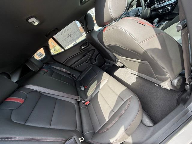 New 2026 Chevrolet Trax RS w/ Sunroof Package image 18