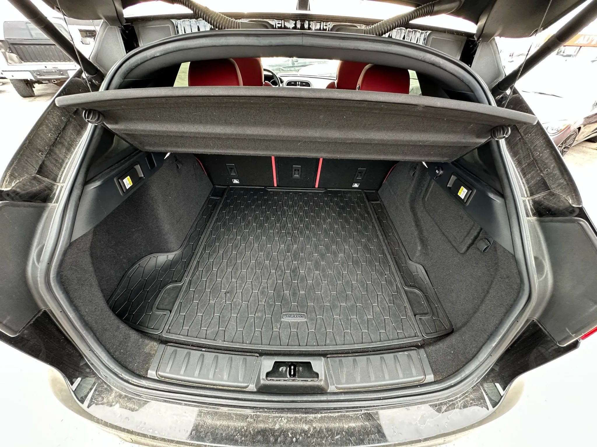 Used 2017 Jaguar F-PACE S image 18