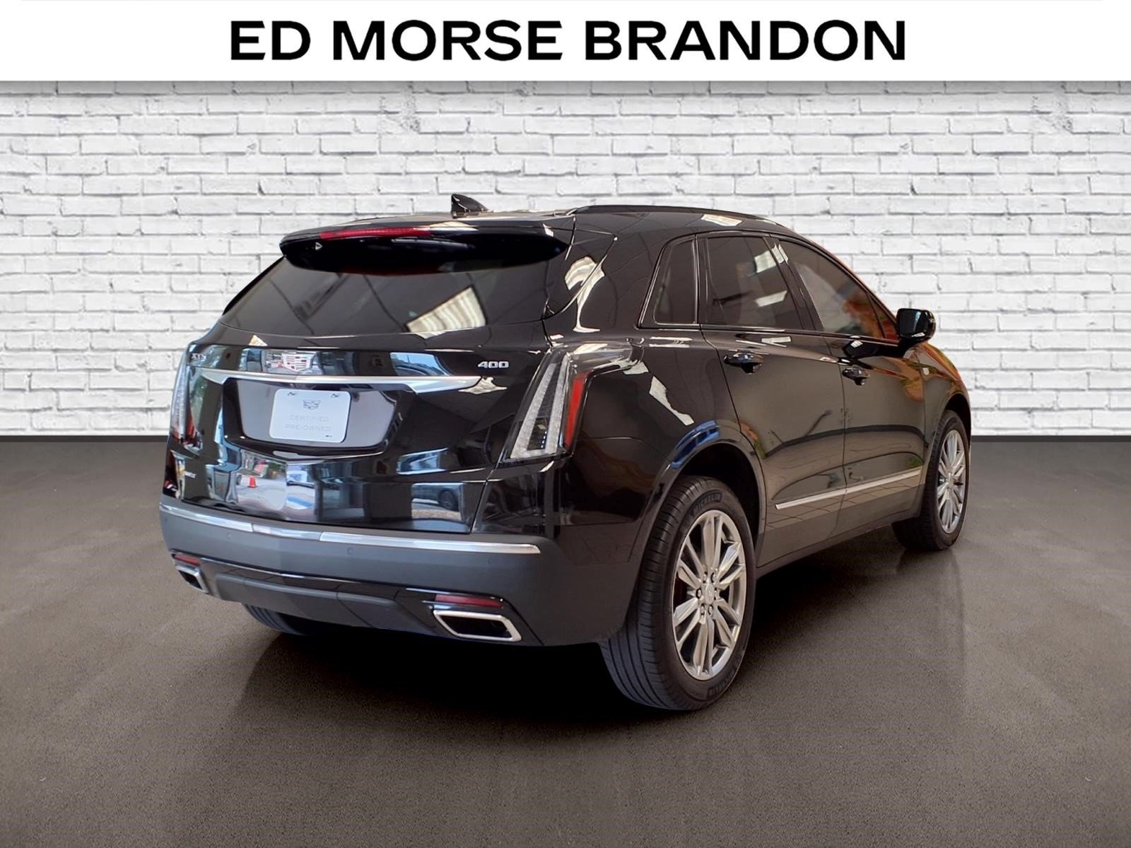 Certified 2025 Cadillac XT5 Sportv w/ Technology Package AWD/4WD image 5